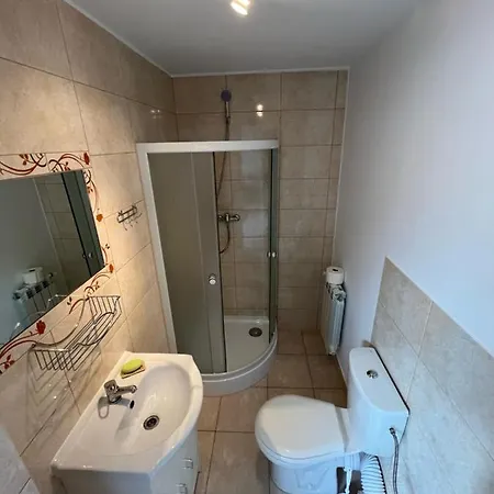 Zakatek Inn *